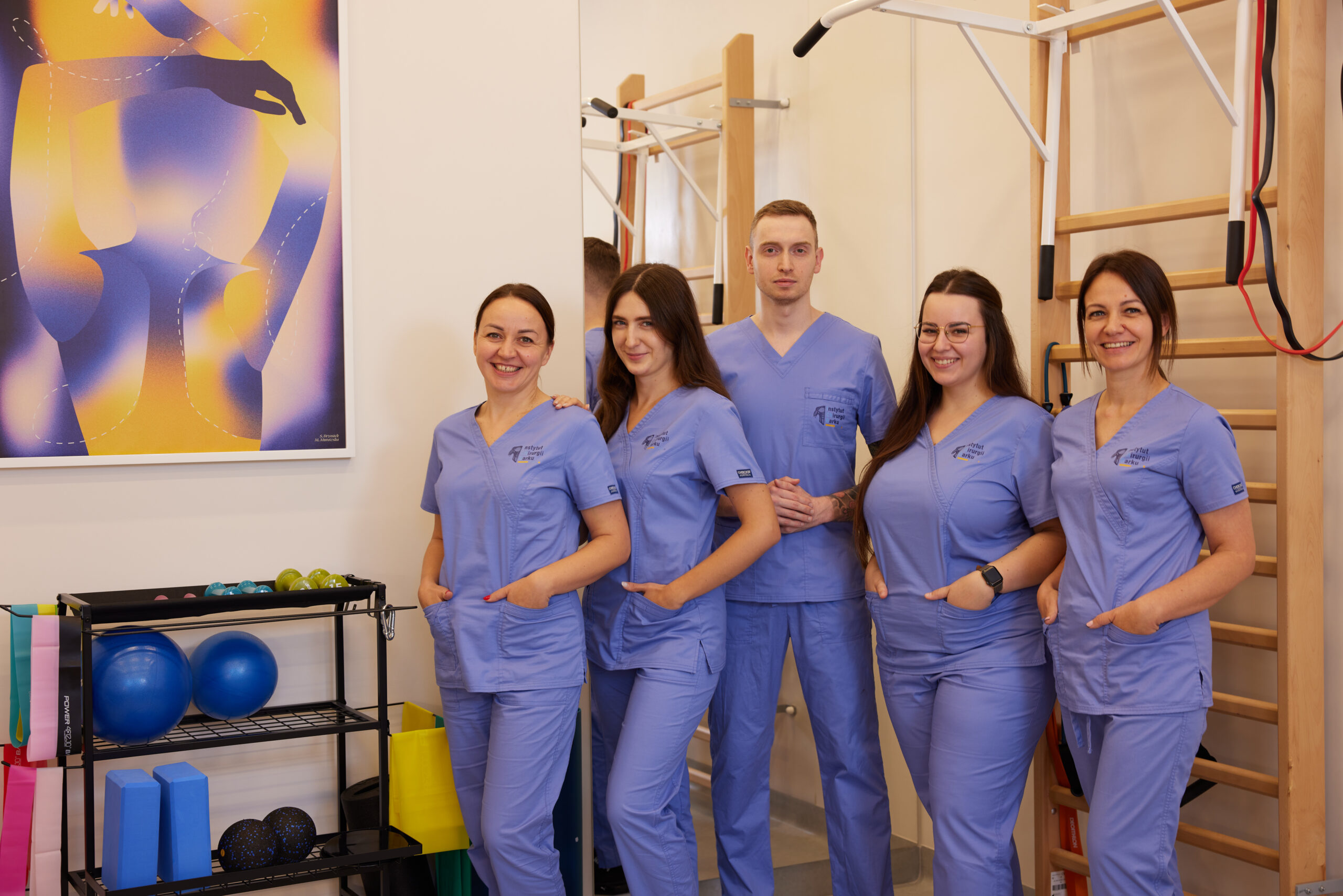 Niestabilność barku – ćwiczenia stabilizujące i kiedy rehabilitacja nie wystarcza